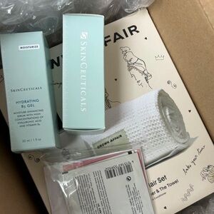 Crown Affair Hair Towel